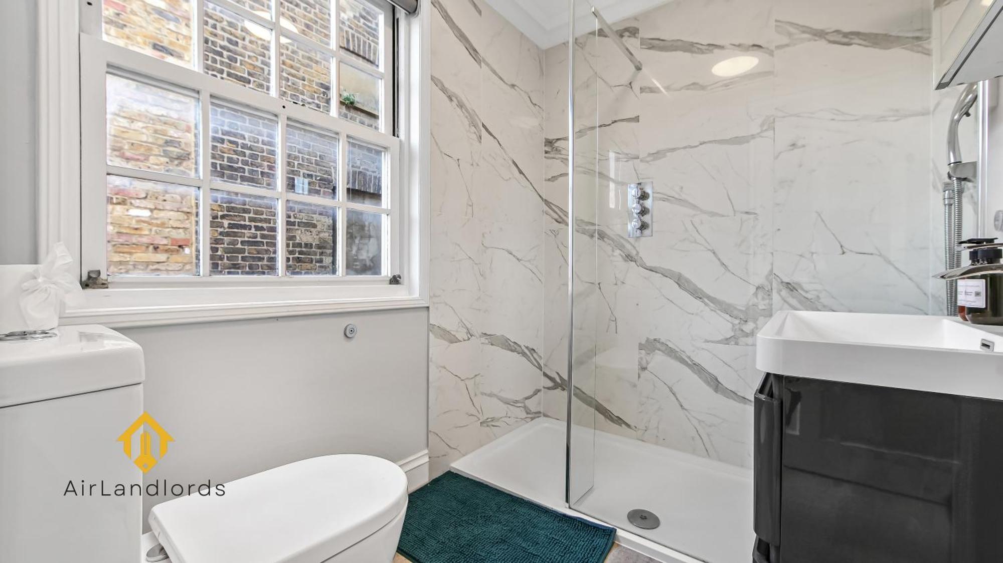 Exceptional 4 Bedroom House Paddington Station! ลอนดอน ภายนอก รูปภาพ
